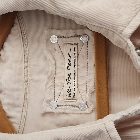 FREE PEOPLE Baby Cord Buttondown / shacket Champagne Dream size M NWOT - Picture 10 of 15